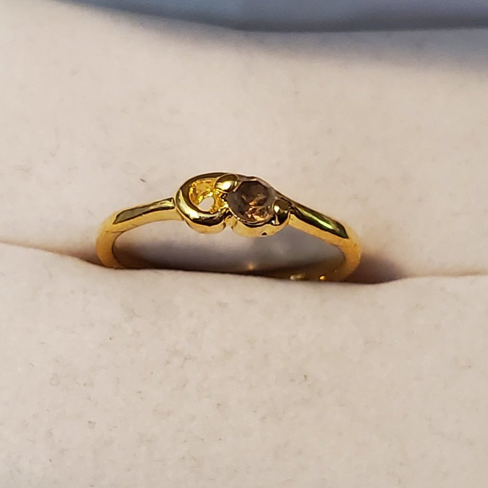 Size 6 Gold Tone Yellow Citrine Ring Simple Swirl